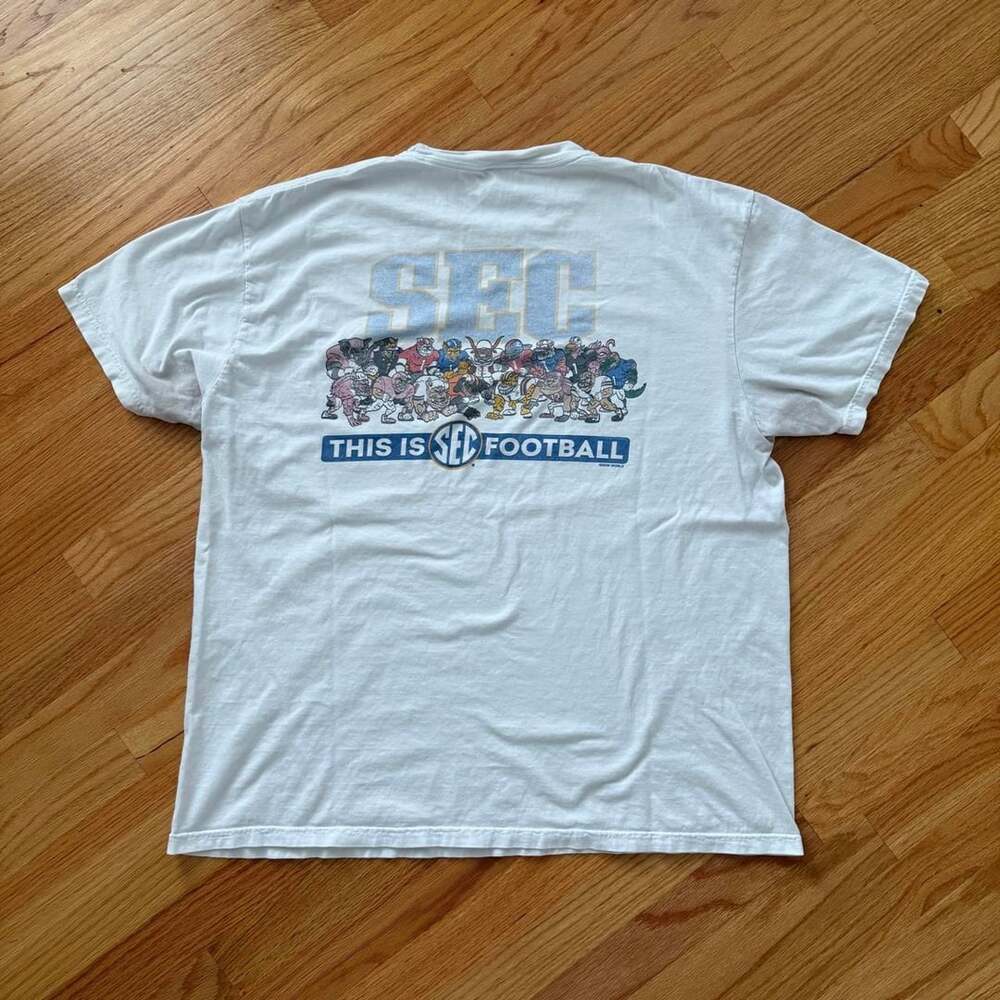 Comfort Colors SEC Football Mascot Graphic T-Shirt XL White College